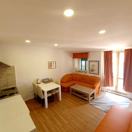 Apartments Eis Baska  Ngoại thất bức ảnh